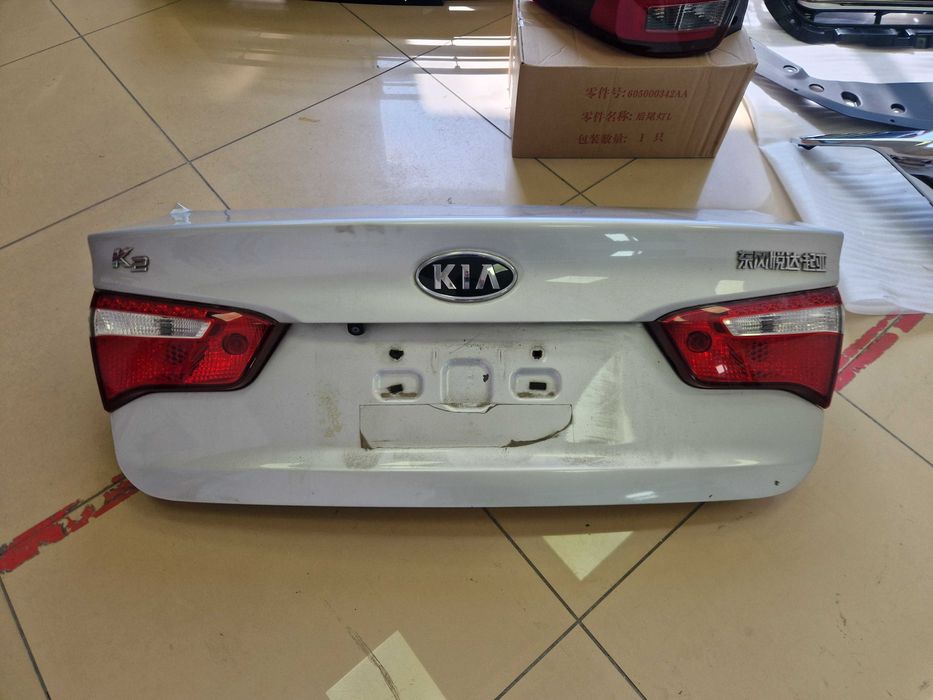 Запчасти Крышка багажника Kia Rio 11-17 седан оригинал