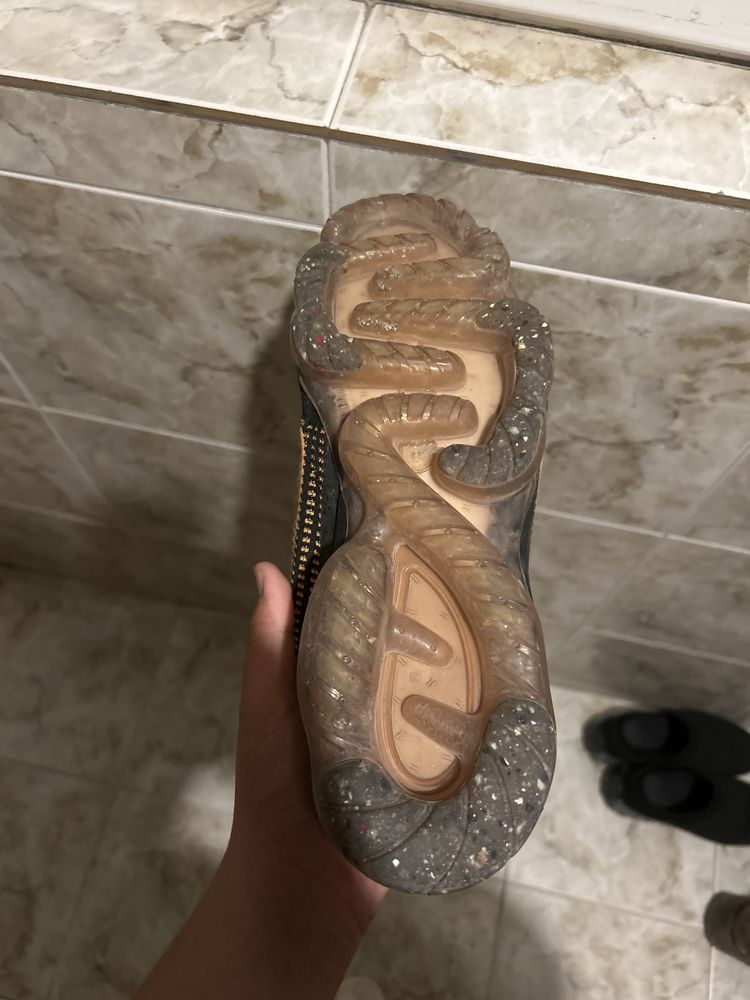 Nike vapormax черни с оранжево