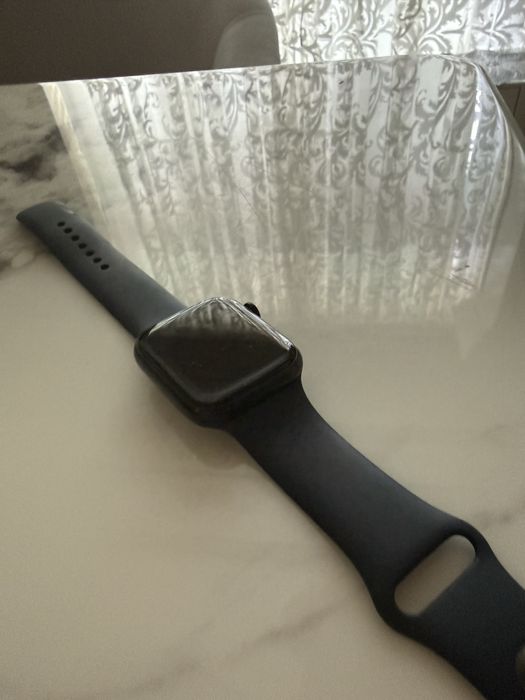 Apple watch 9/45 ideal