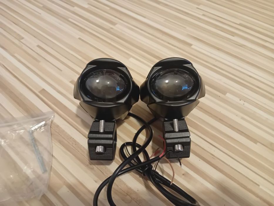 Proiectoare moto LED