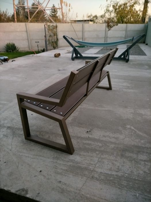 Banca curte cimitir terasa etc