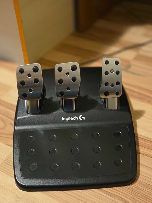 Logitech G29 + shifter