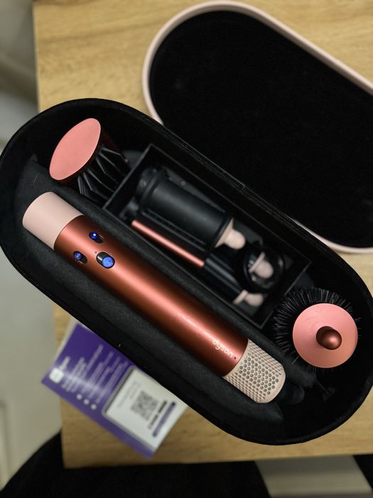 Dyson airwrap срочно продам