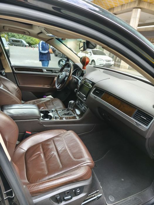 Volkswagen Touareg sotiladi
