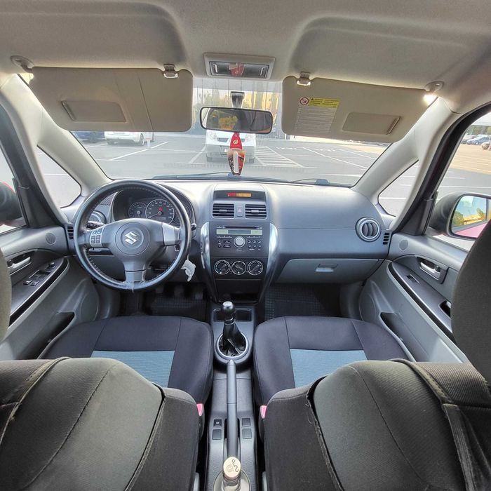 Vând auto Suzuki SX4