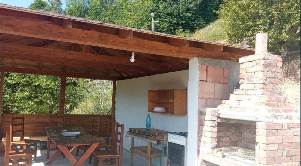 Cabana de închiriat la munte weekend cu ciubăr