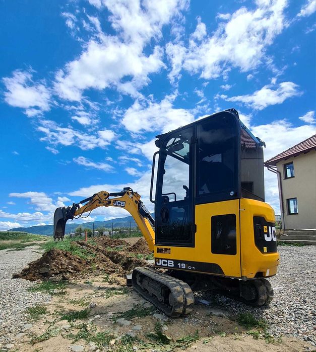 Lucrari Miniexcavator Brasov/sapaturi,fundatii,şanturi,nivelari