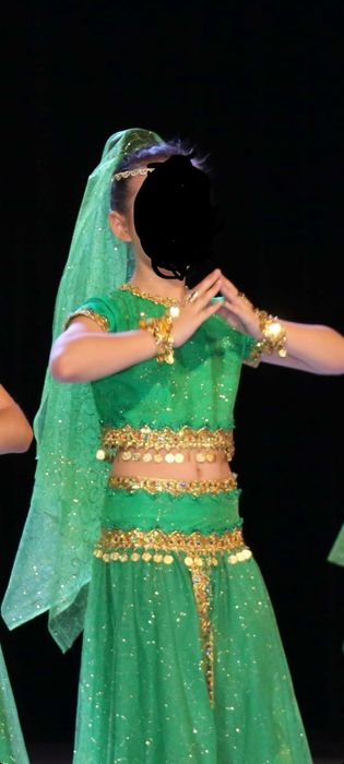 Продам индийское платье для девочки с украшениями