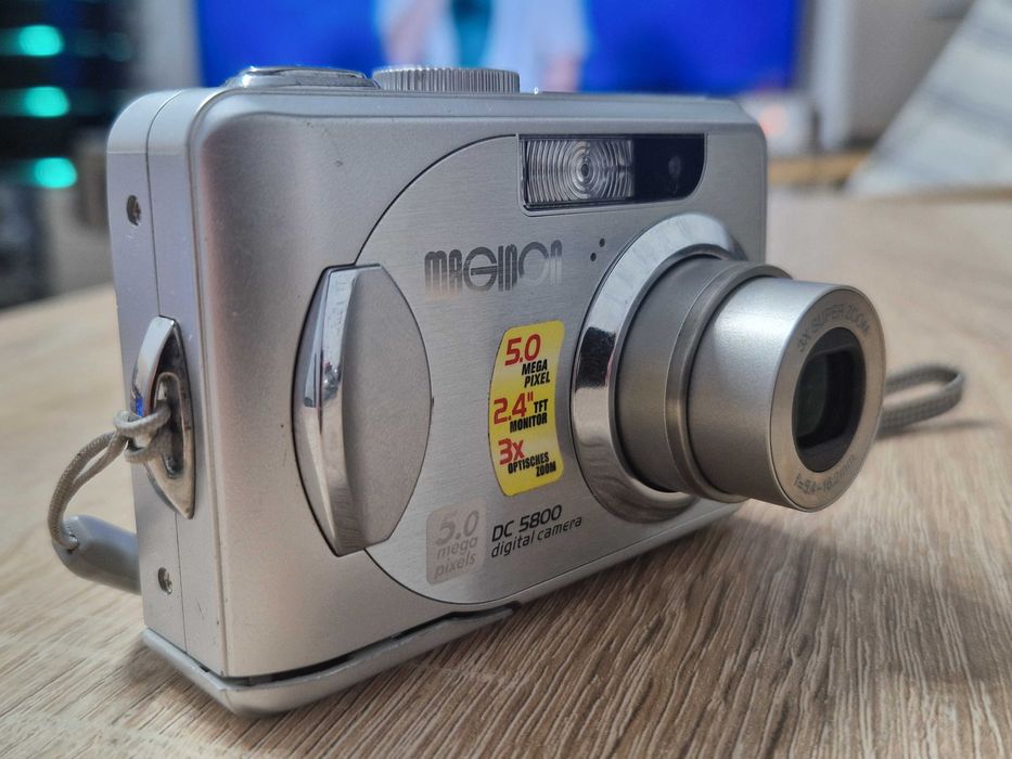 Vand aparat foto/camera foto digitala compacta Maginon DC5800, 5mp.