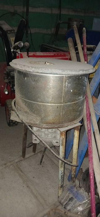 Продам дробилку б/у