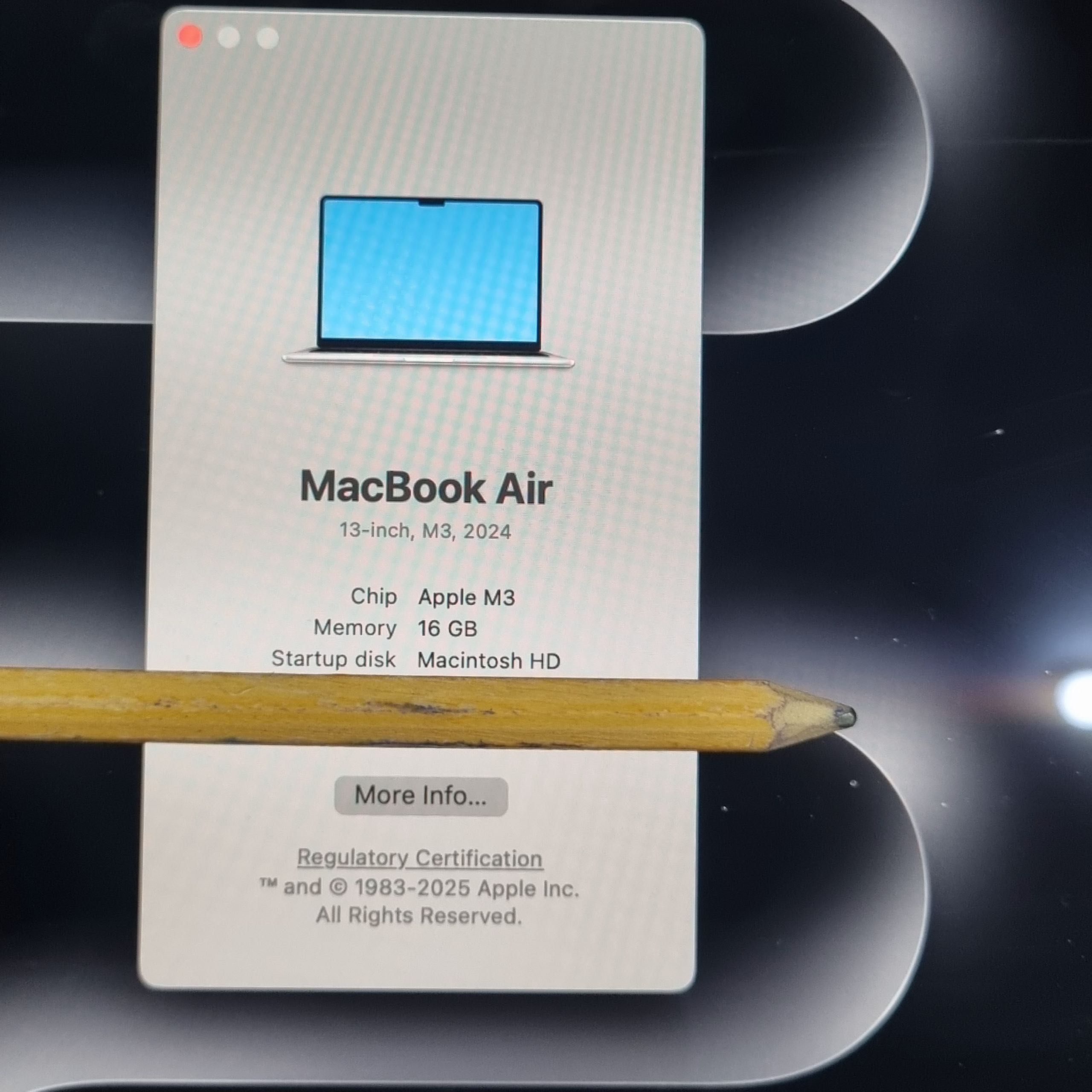 MacBook Air M3, 16-256 GB, 100% Space Gray