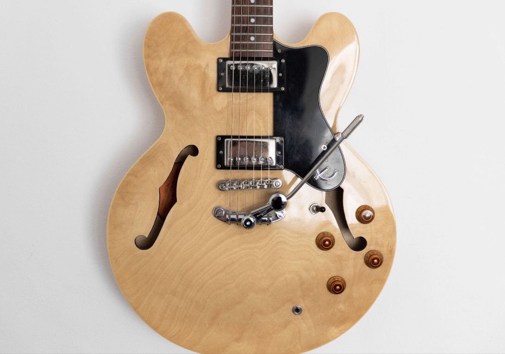 chitara semi acustica Epiphone es 335 natural