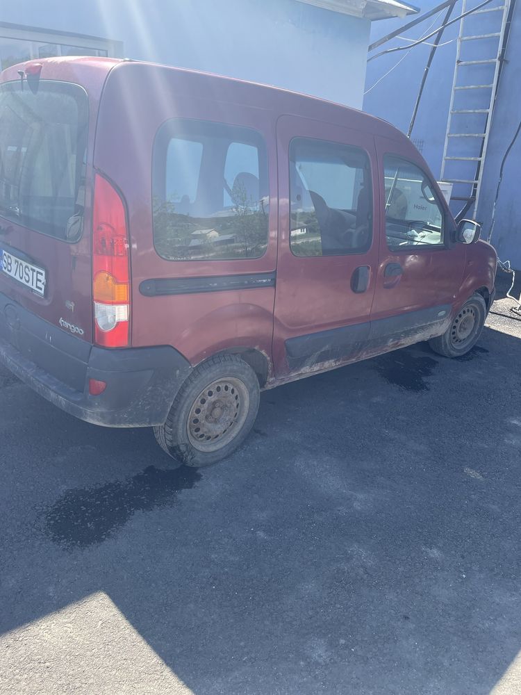 Vand sau schimb renault kangoo