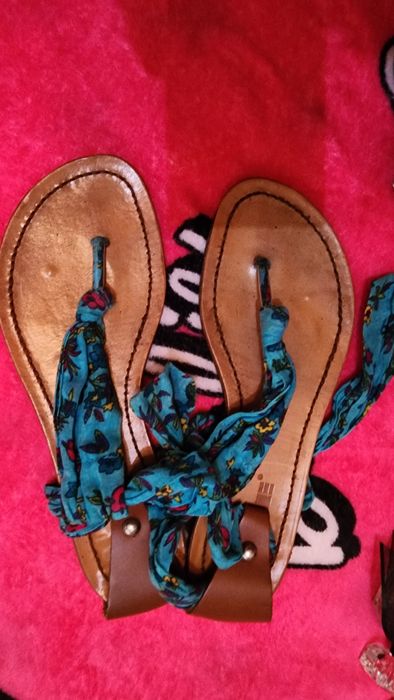 Босоножки 39 рр Турция Elle состояние отличное