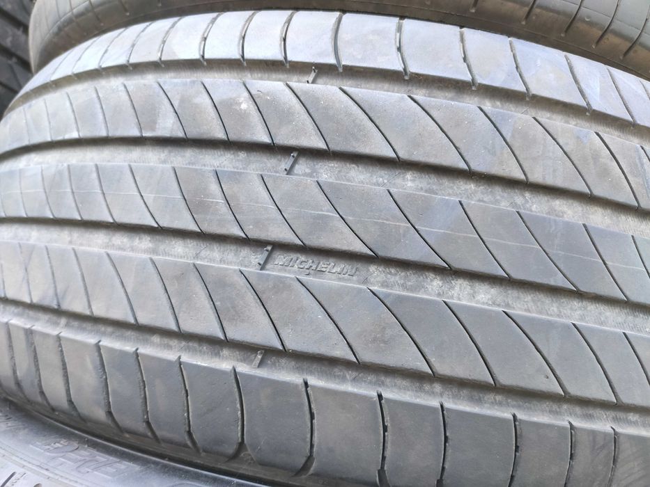 4бр Летни гуми 215 55 17 - Michelin