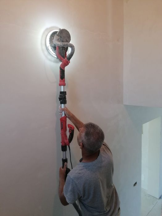 Execut lucrări în constructii