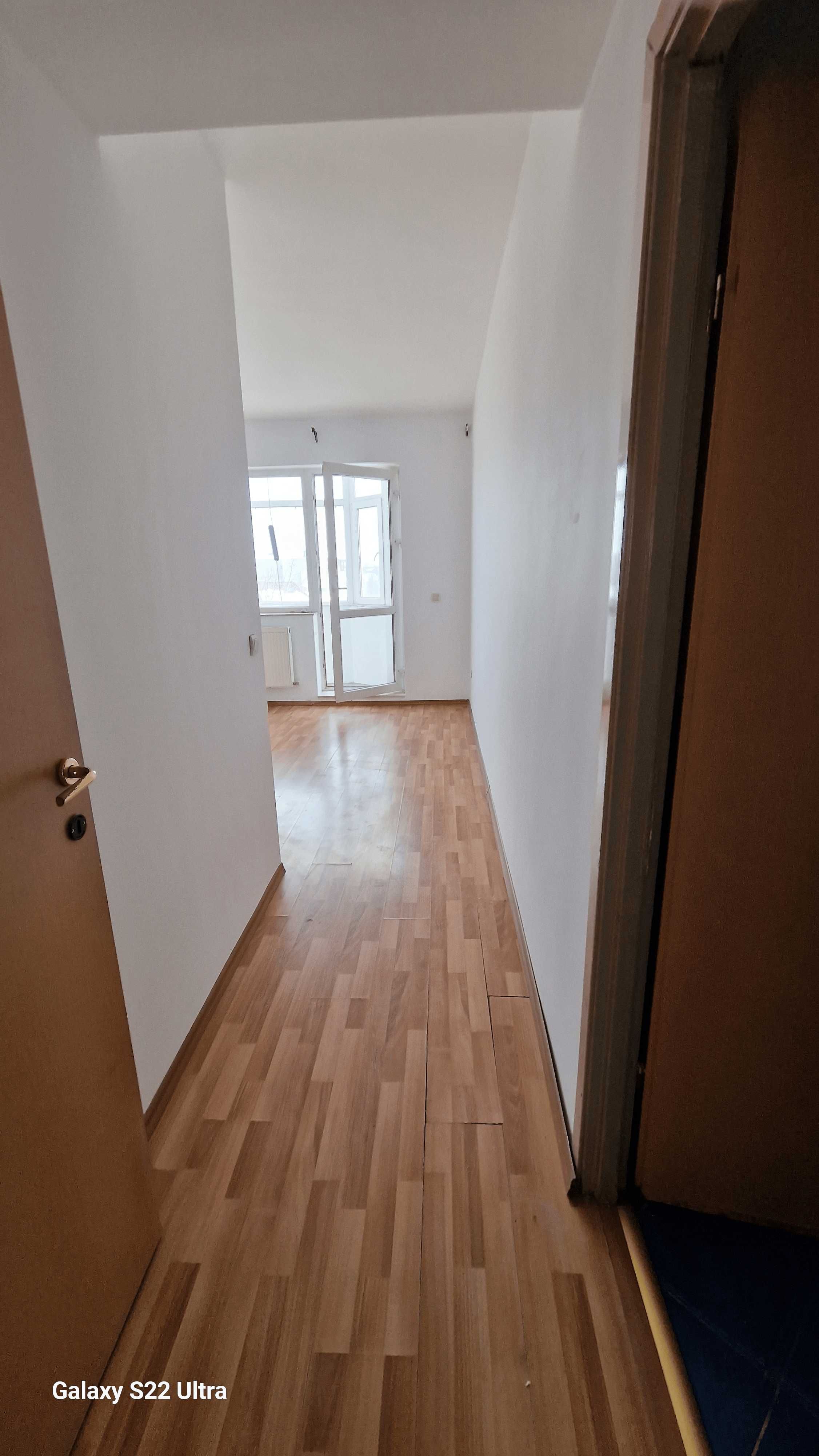 Vand apartament 3 camere fara comision 85 mp sector 1