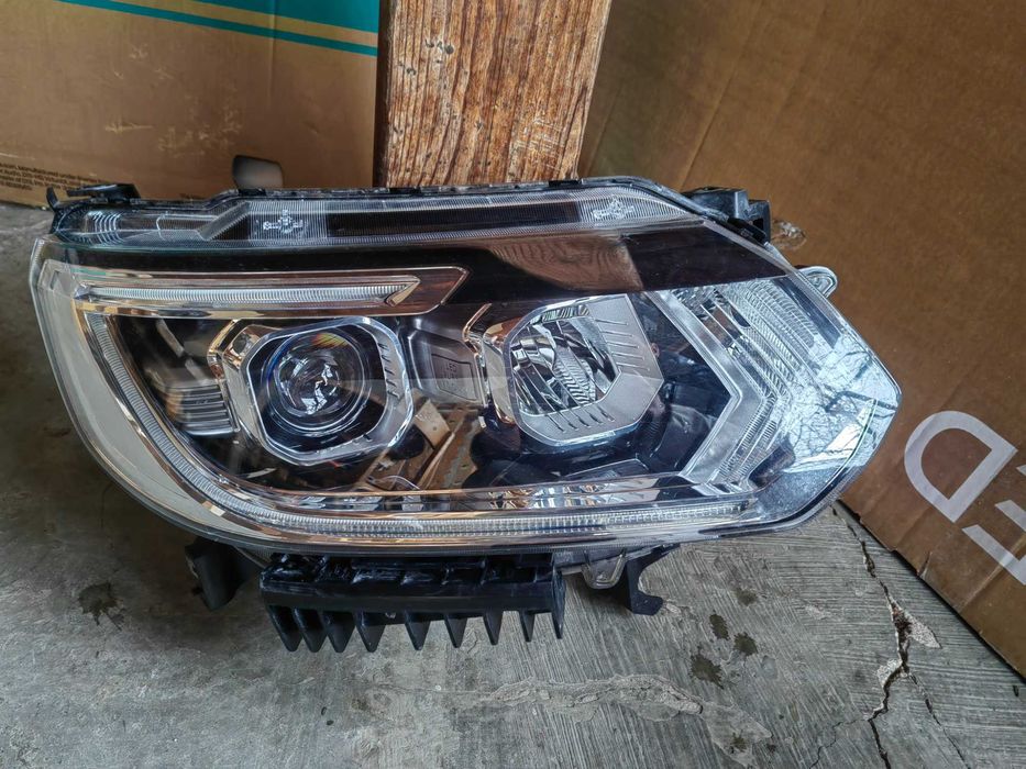 Фар Renault Alaskan FULL LED Десен Оригинален