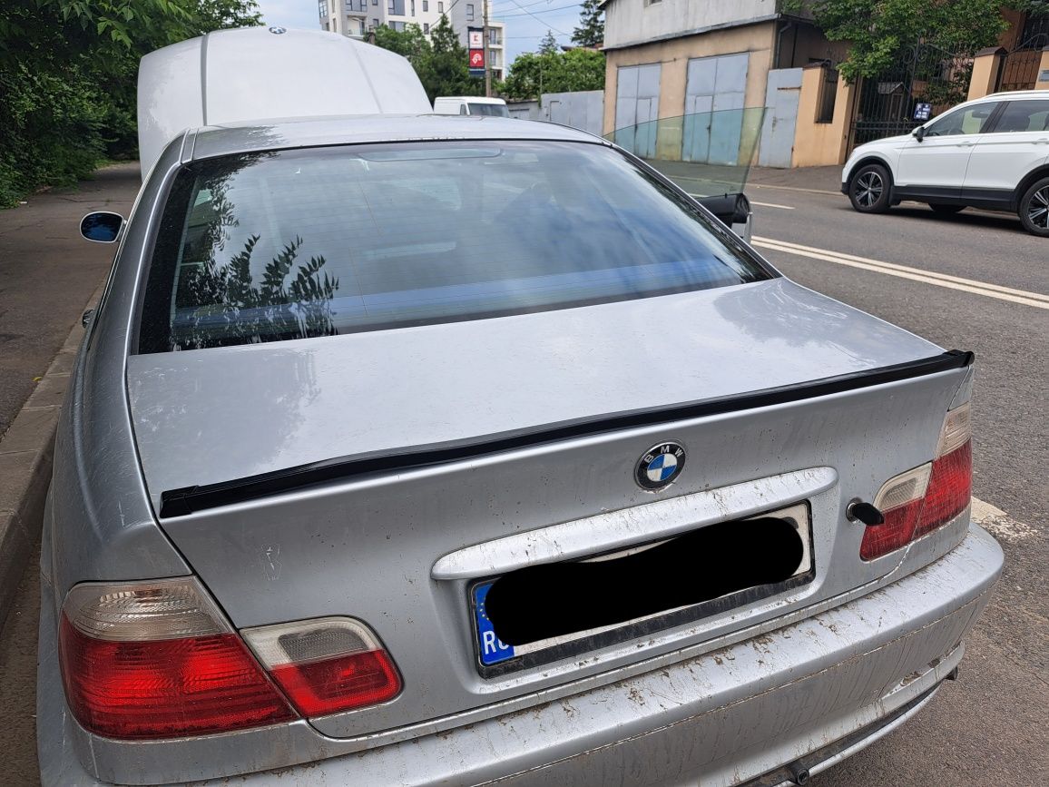 Vând lip portbagaj e46