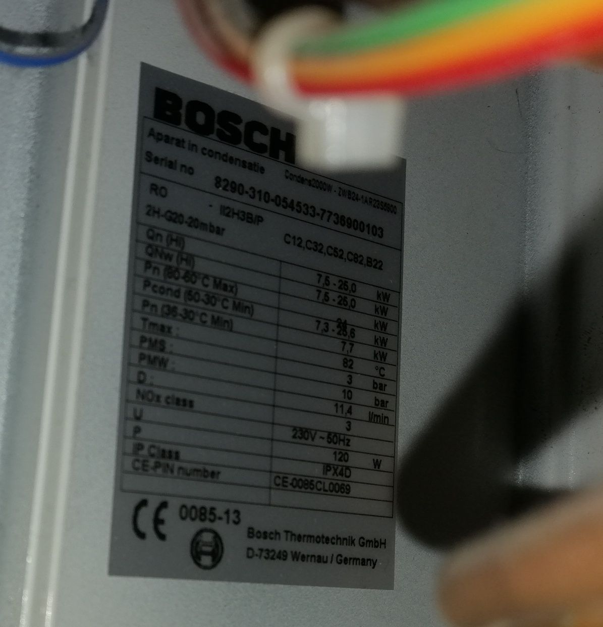 Bosch Condens 2000 W ZWB24 - Buderus Logamax GB012