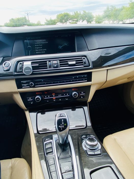 Bmw 530  Xdrive 258 de cp 2011