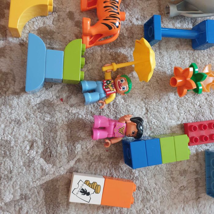 Лего дупло  - около 50 елемента