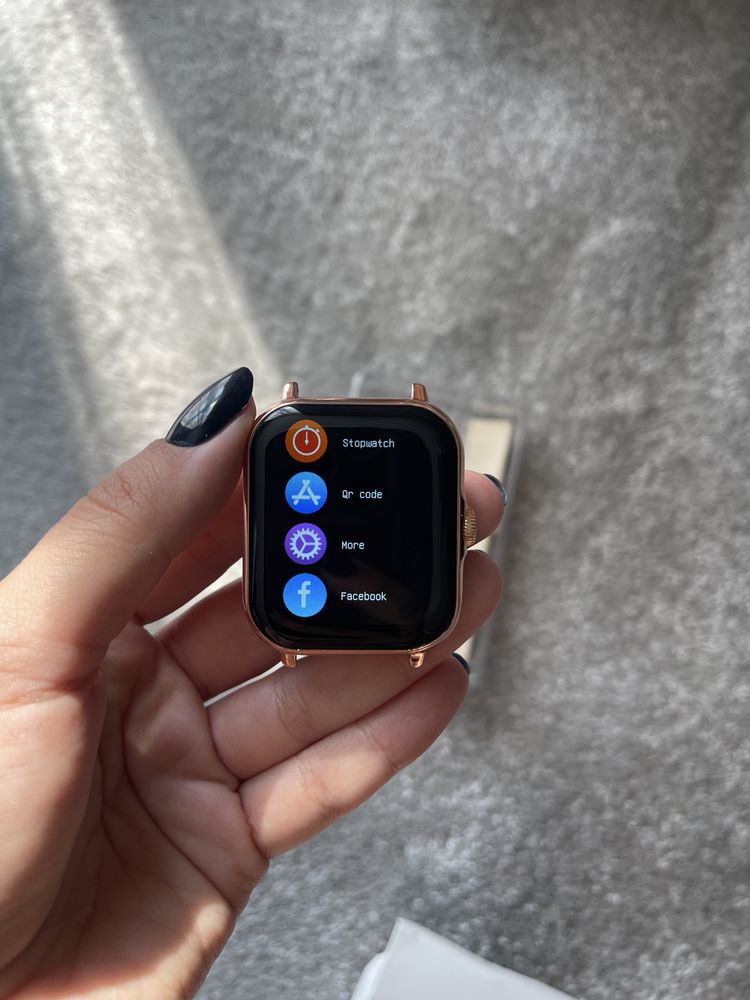 Smart Watch с различни стилове IOS&Android + протектор