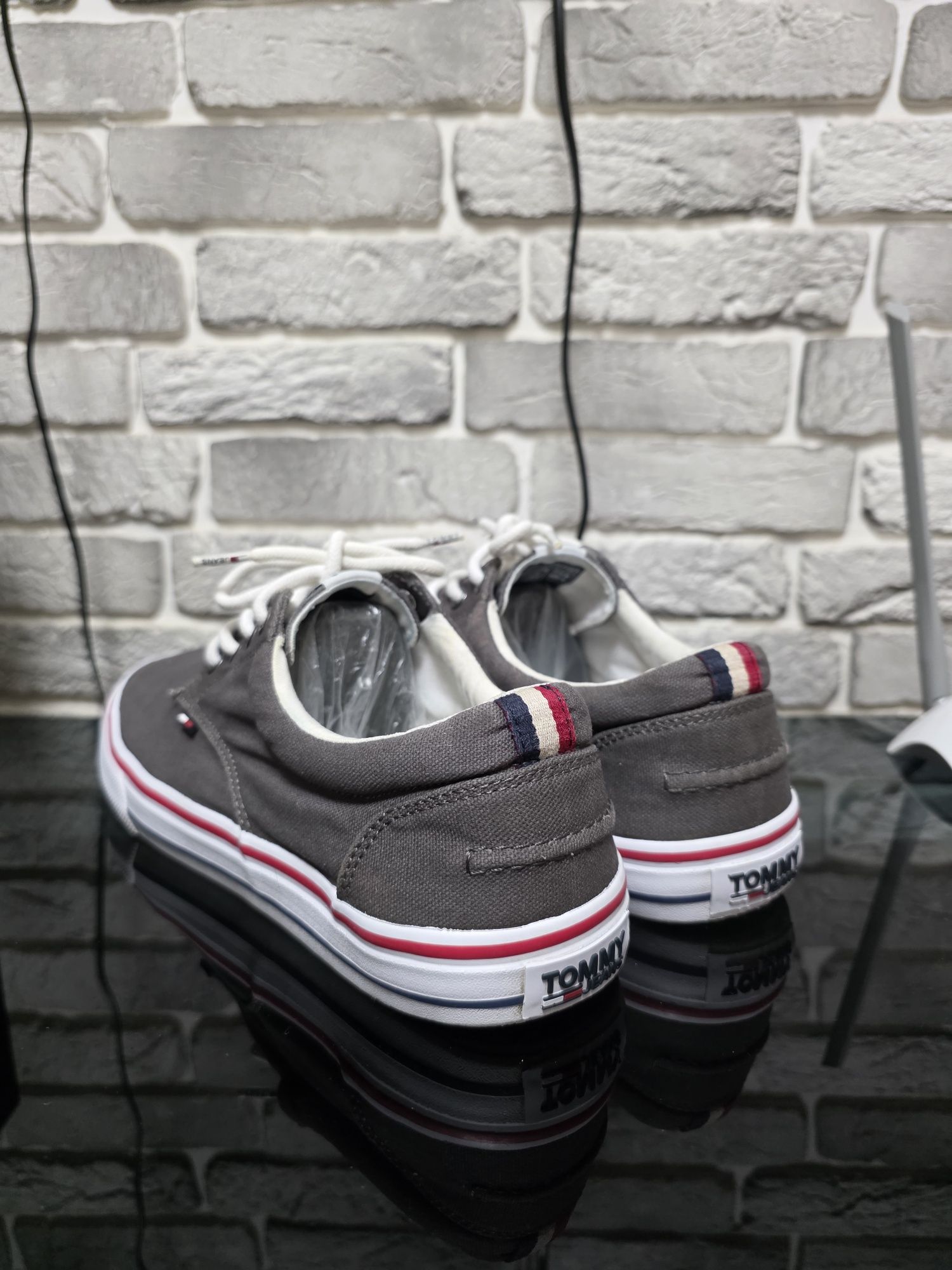 Оригинальные кеды Tommy Hilfiger