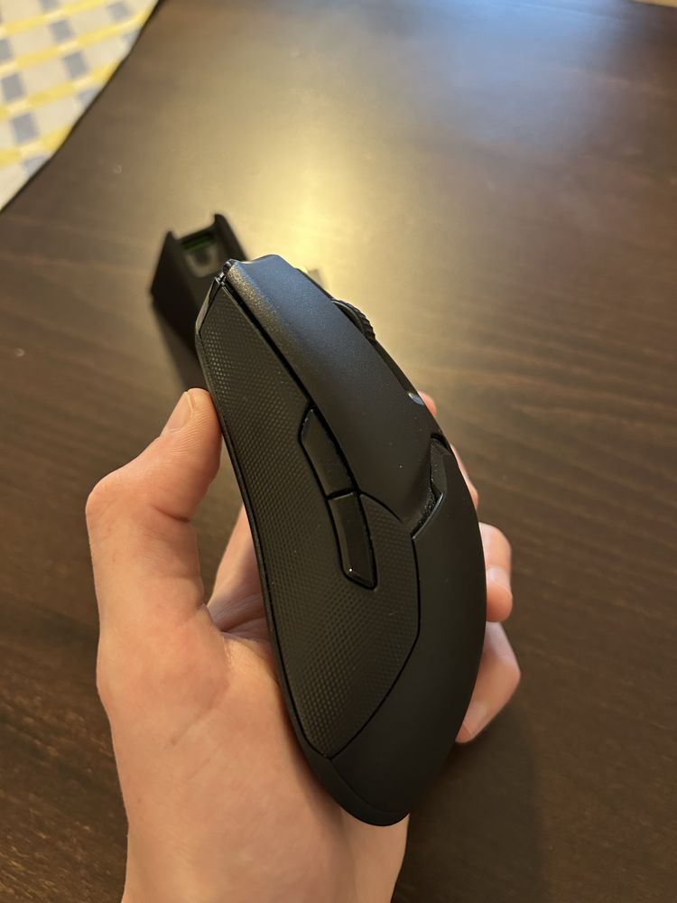 Razer viper ultimate+ charging dock