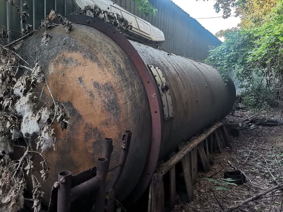 Vand rezervor fibra 32 tone cu suport metalic