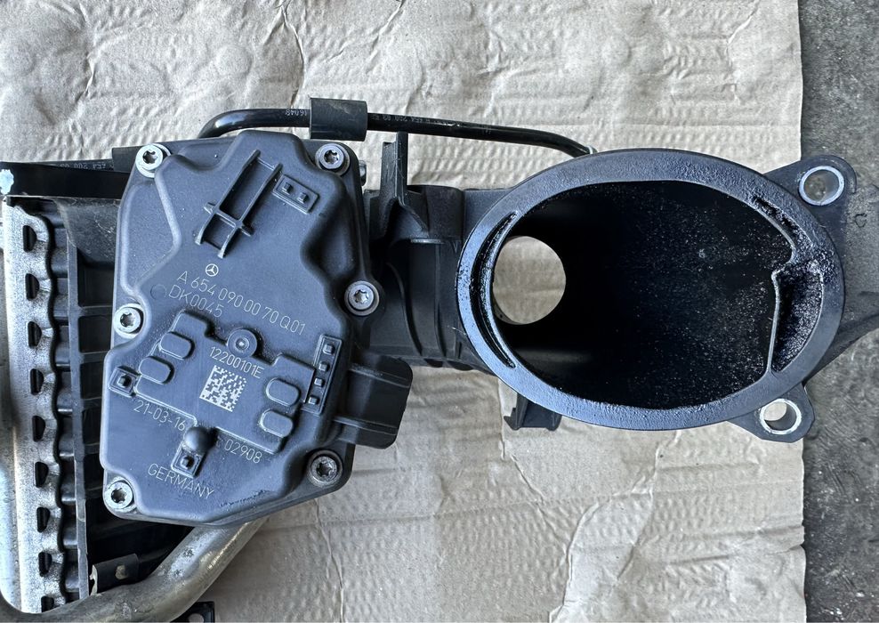 Piese motor Mercedes E W213 2.0 654 : Intercooler / Egr / Galerie