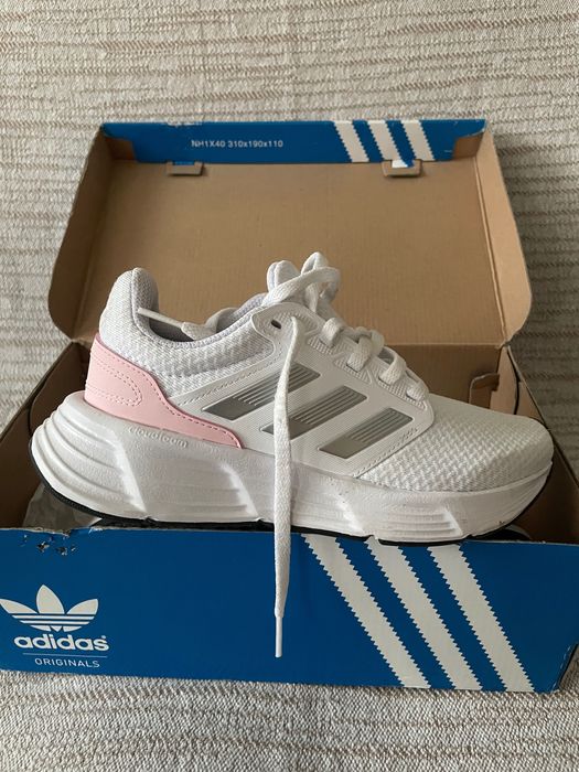 Дамски маратонки Адидас