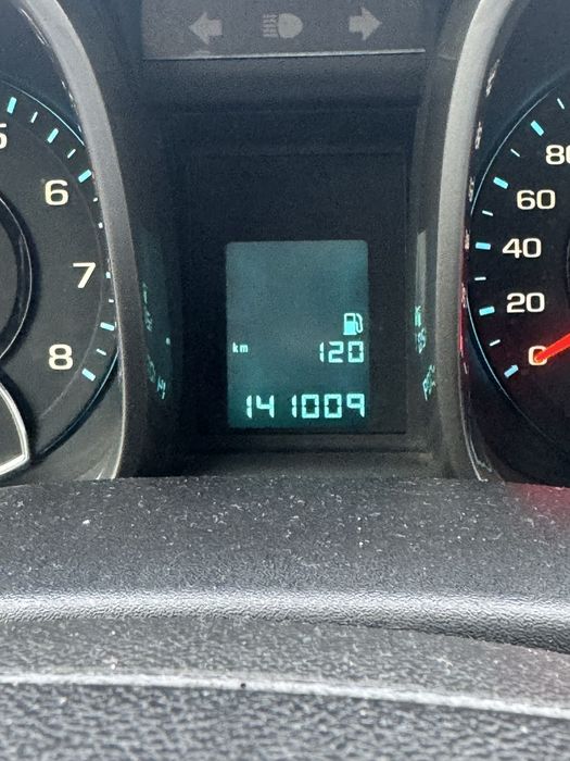 Chevrolet malibu 1 sotiladi