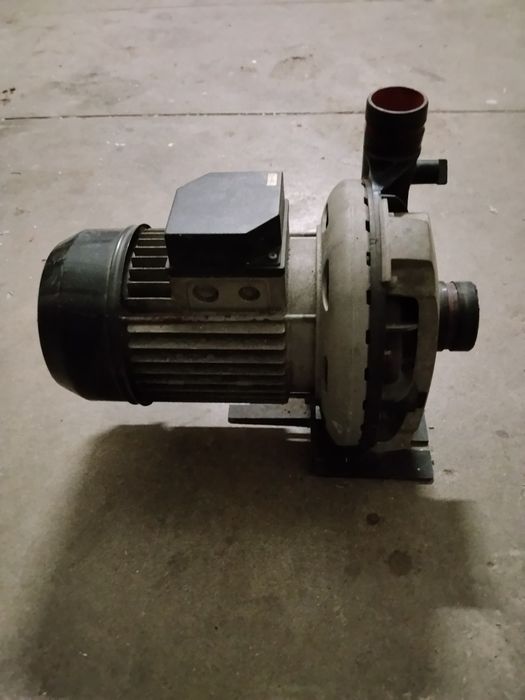 Pompa de apa electrica