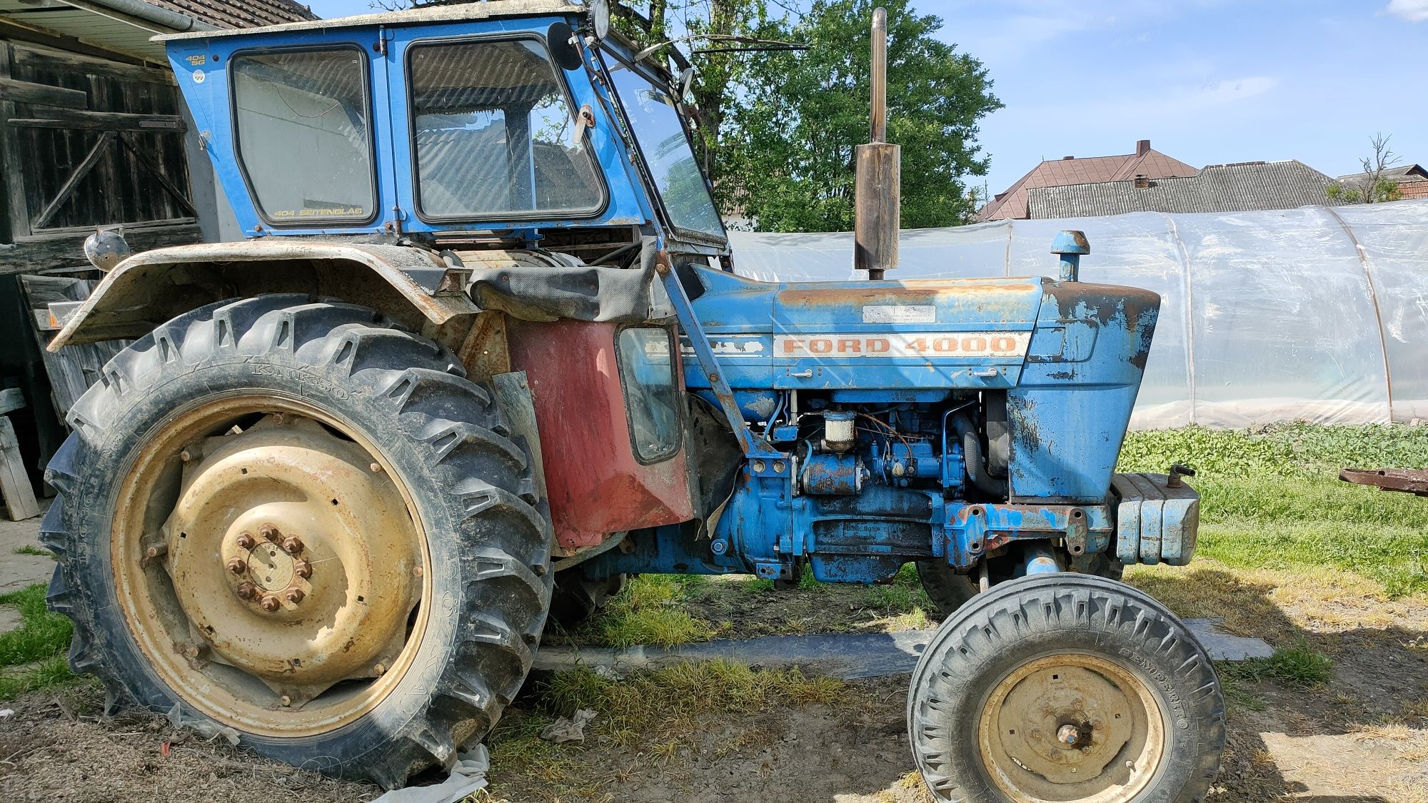 Tractor Ford 4000-8