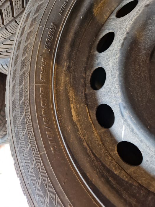Roti iarnă Suzuki 5x114.3 r16 anvelope 215 60 16