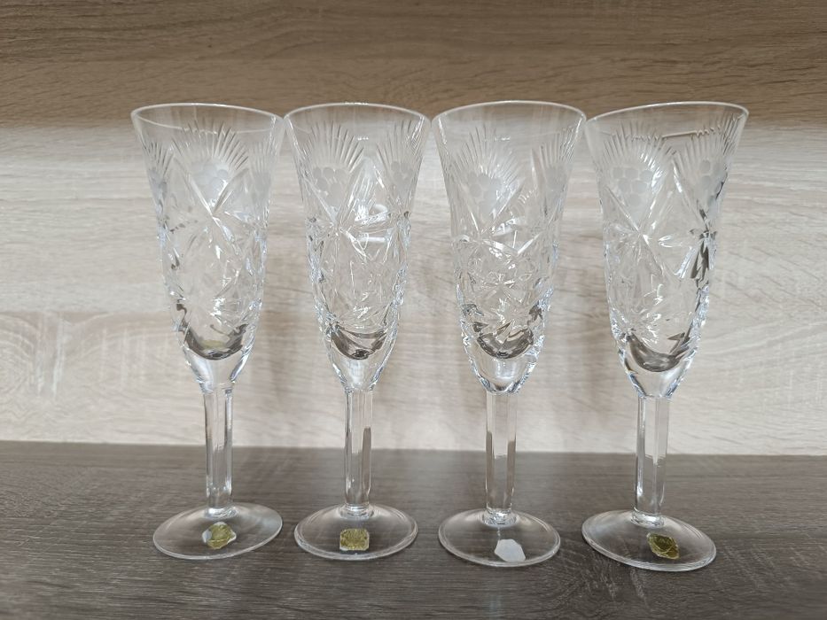 Неман. Хрустальные фужеры СССР.