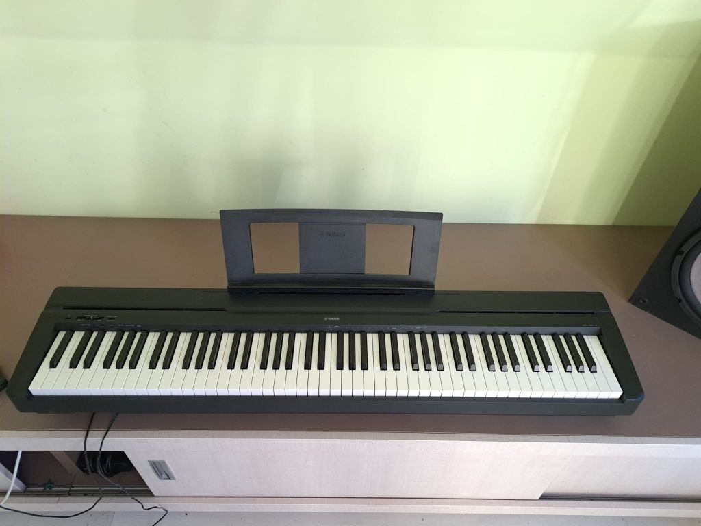 Pianină Yamaha P45B