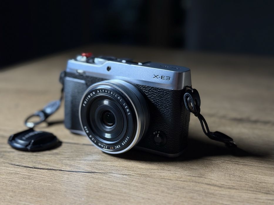 Fujifilm X-E3 Silver + Fujinon 27mm 2.8