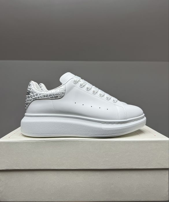 Alexander McQueen White Silver