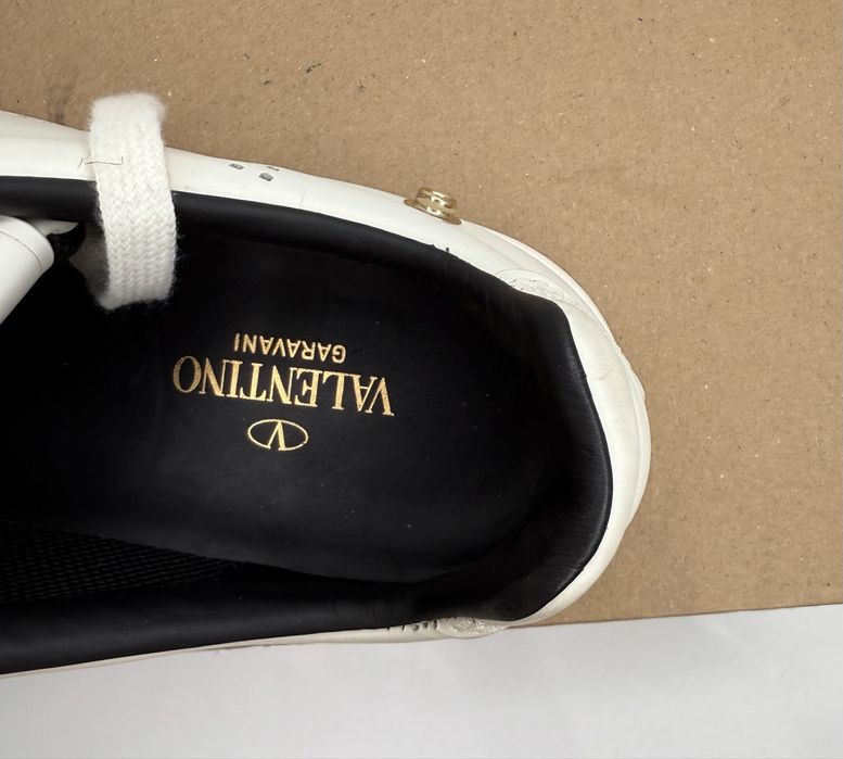 Valentino Garavani Sneaker ( 43) Оригинални Сникърси