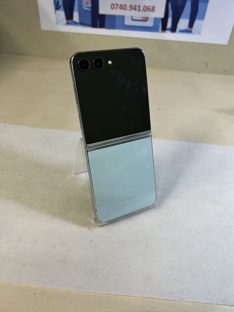 Samsung flip 5 / 256 gb / Impecabil ca Nou
