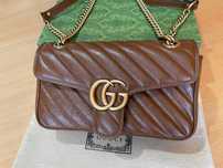 Geanta Gucci din piele naturala maro Gucci Marmont, maner si lant