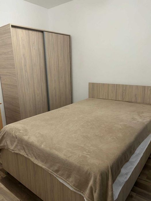 Apartament de închiriat