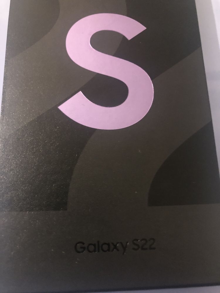 Продавам SAMSUNG - Galaxy S-22 Нов