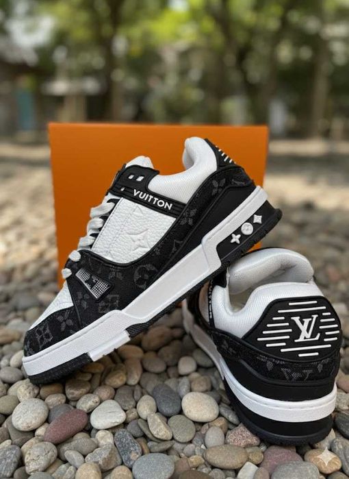 LV Trainers - Louis Vuitton - Full Box