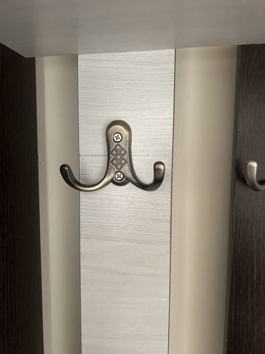 Прихожую продам б/у в хорошем состоянии