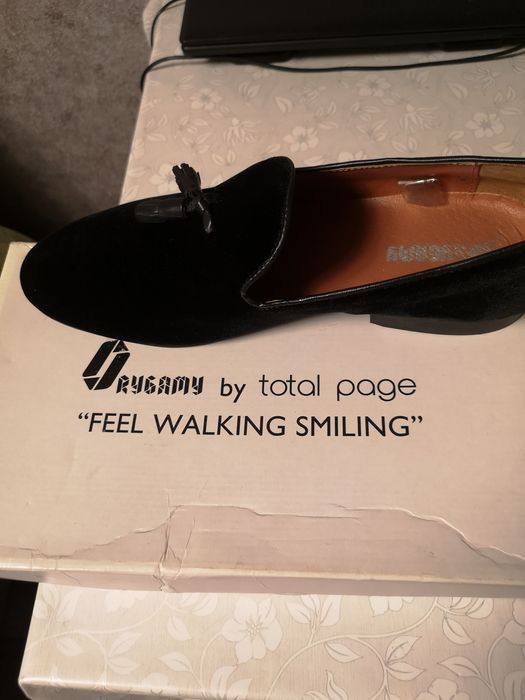 Продам стильную обувь