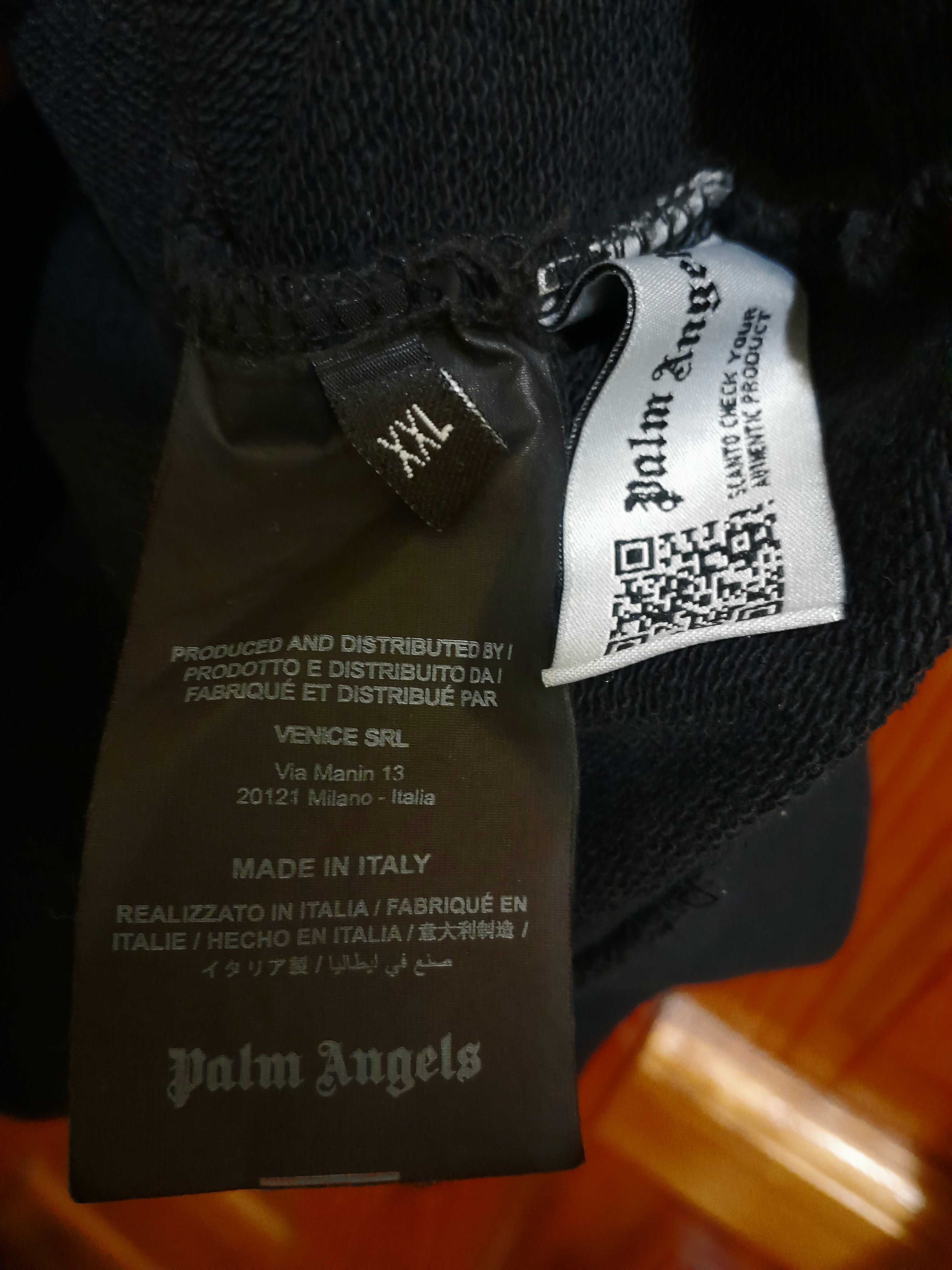 Продавам оригинален Palm Angels sprayed logo sweater