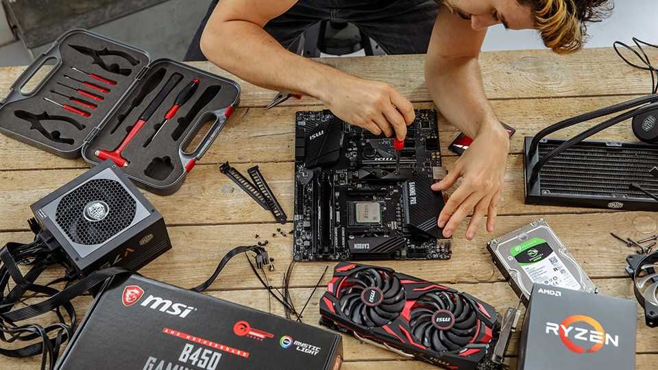 Mentenanta Asamblare Curatare PC/ Laptop/ consola PS4 PS5 la domiciliu